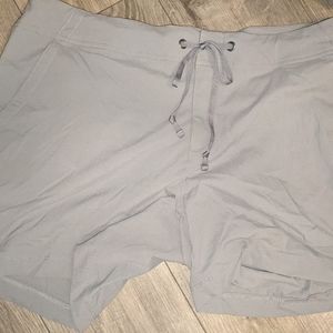 Columbia shorts